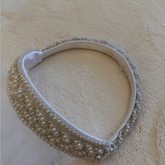 Vintage Pearl Beaded Bridal tiara with veil main image 6